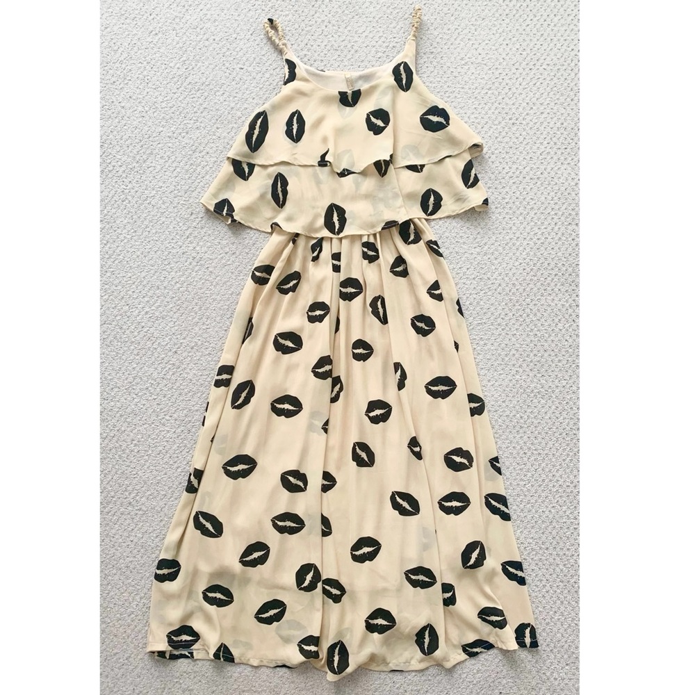 Beautiful strappy maxi dress